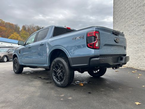 New 2025 Ford Ranger Lariat w/ Black Appearance Package image 10