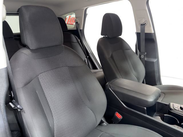 Used 2025 Kia Sportage LX FWD image 13