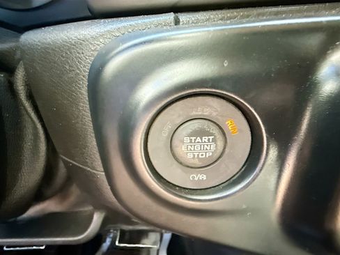 Used 2021 Jeep Wrangler Sport image 24