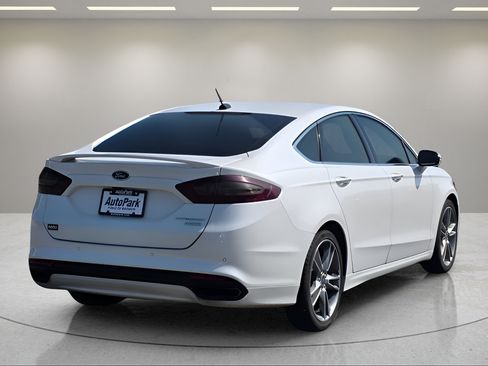 Used 2013 Ford Fusion Titanium FWD image 8