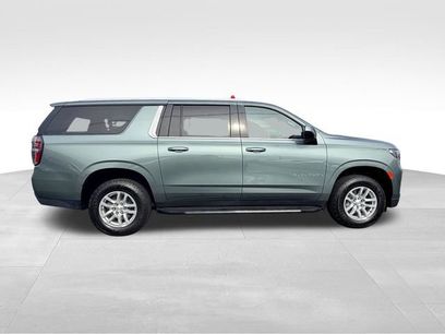 Used 2024 Chevrolet Suburban LT