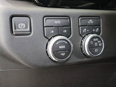 New 2026 GMC Sierra 1500 Elevation image 21