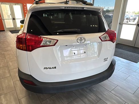 Used 2013 Toyota RAV4 XLE AWD/4WD image 14