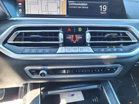 Certified 2022 BMW X7 xDrive40i w/ M Sport Package image 29