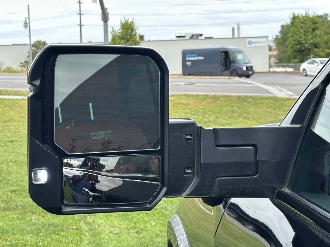 Used 2025 Toyota Sequoia TRD Pro AWD/4WD image 19