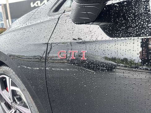 New 2026 Volkswagen GTI SE FWD image 7