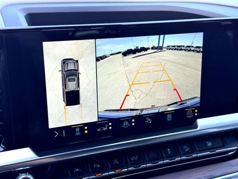 Used 2023 GMC Sierra 1500 SLT image 30