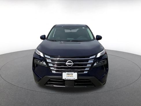 Used 2025 Nissan Rogue SV image 4