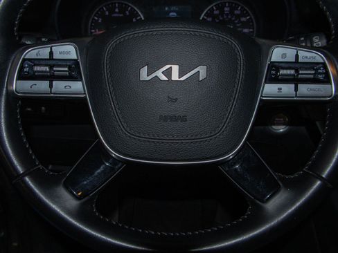 Used 2022 Kia Telluride LX AWD/4WD image 12