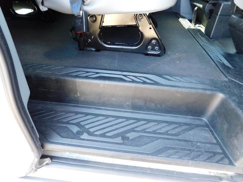 Used 2018 Ford Transit 350 XL RWD image 37