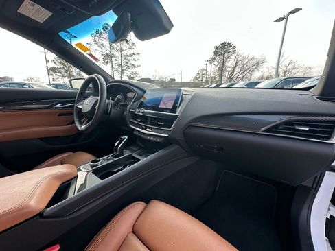 Used 2020 Cadillac CT5 V w/ Platinum Package image 31