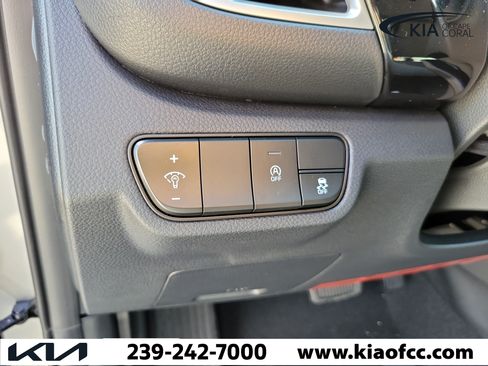 New 2026 Kia Seltos S FWD image 21