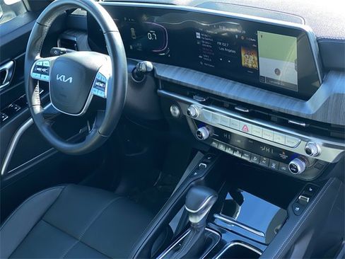 Used 2025 Kia Telluride EX image 38