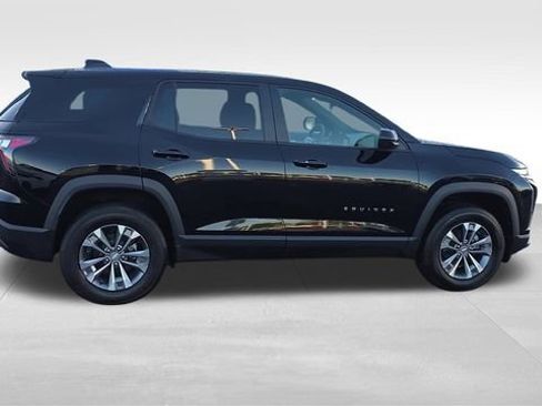 Certified 2026 Chevrolet Equinox LT w/ Convenience Package II FWD image 2