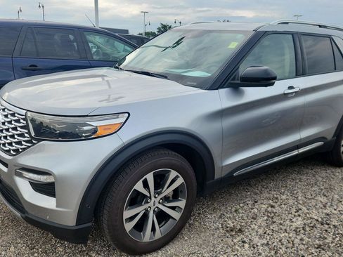 Used 2020 Ford Explorer Platinum w/ Premium Technology Package AWD/4WD image 9