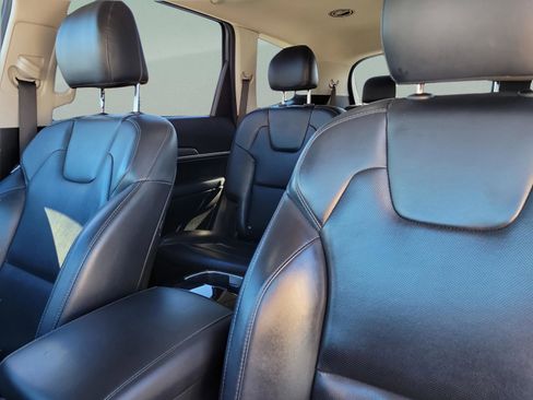 Used 2020 Kia Telluride S image 16