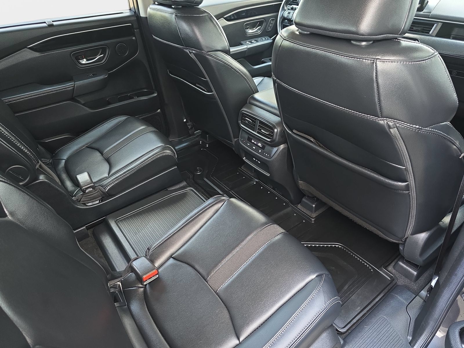 Used 2024 Honda Pilot EX-L image 11