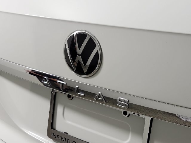Used 2023 Volkswagen Atlas Cross Sport SE AWD/4WD image 5