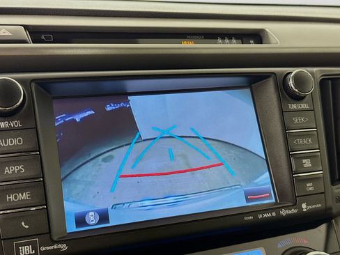 Used 2017 Toyota RAV4 Limited image 14