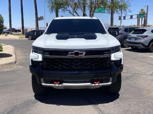 Used 2025 Chevrolet Silverado 1500 ZR2 w/ Technology Package AWD/4WD image 3