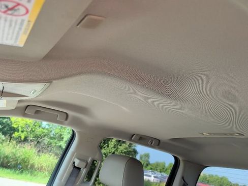 Used 2018 GMC Sierra 2500 SLT w/ Duramax Plus Package AWD/4WD image 18