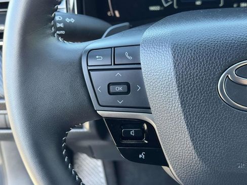 Certified 2025 Toyota Camry SE image 11