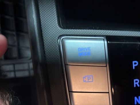 Used 2023 Hyundai Elantra Blue FWD image 23
