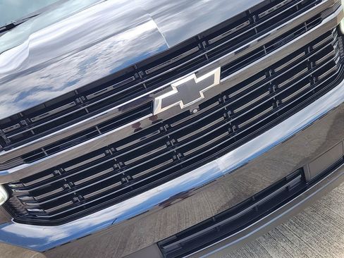 Used 2023 Chevrolet Tahoe RST w/ RST Performance Edition AWD/4WD image 13