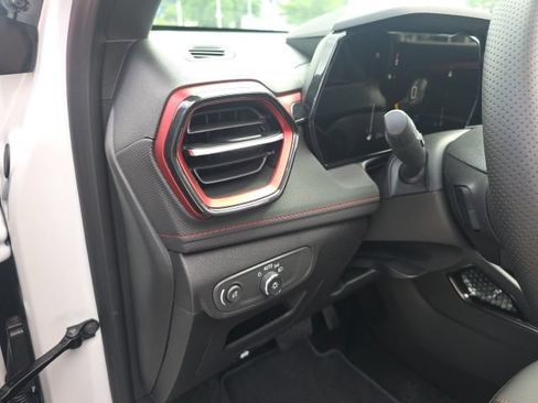 New 2026 Chevrolet TrailBlazer RS w/ Convenience Package AWD/4WD image 15