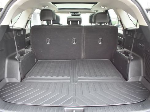 Used 2023 Kia Sorento S w/ Panoramic Sunroof Package AWD/4WD image 34
