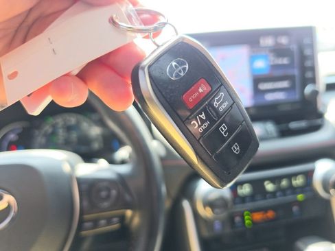 Used 2022 Toyota RAV4 XSE w/ Premium Package AWD/4WD image 45