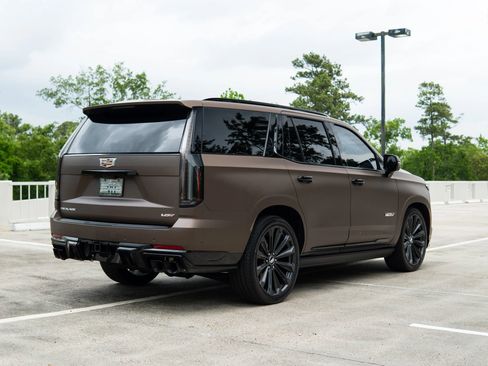Used 2025 Cadillac Escalade V w/ LPO, Floor Liner Package AWD/4WD image 7