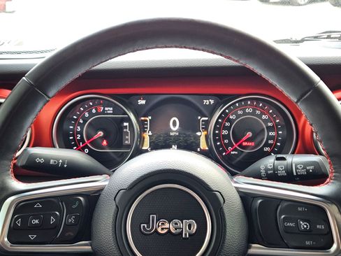 Used 2018 Jeep Wrangler Unlimited Rubicon image 17