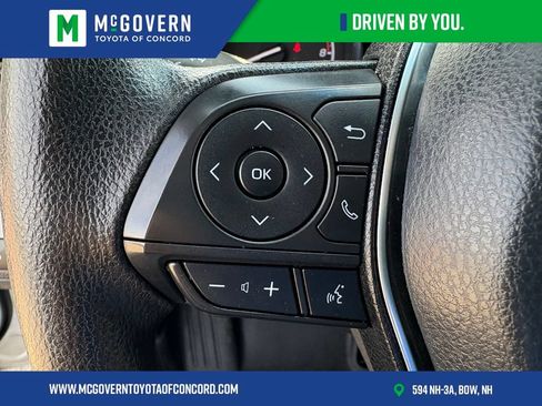 Used 2018 Toyota Camry LE FWD image 27