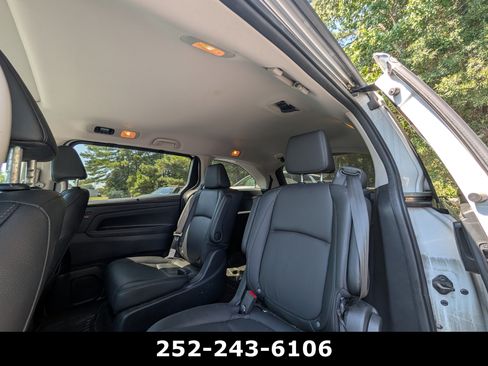 Used 2025 Honda Odyssey EX-L image 13