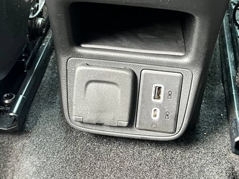 Used 2023 Buick Encore GX Essence w/ Experience Buick Package AWD/4WD image 14
