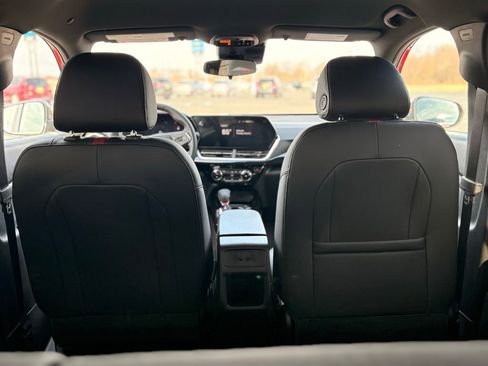 New 2026 Chevrolet Trax RS FWD image 15