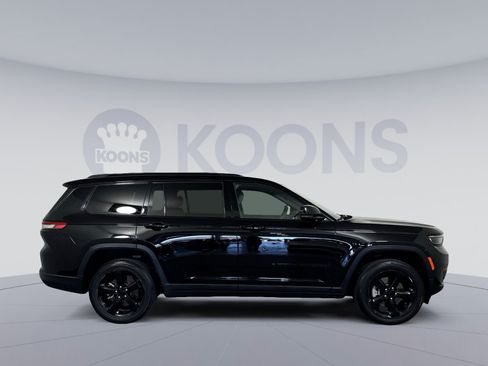 Used 2023 Jeep Grand Cherokee L Laredo AWD/4WD image 8