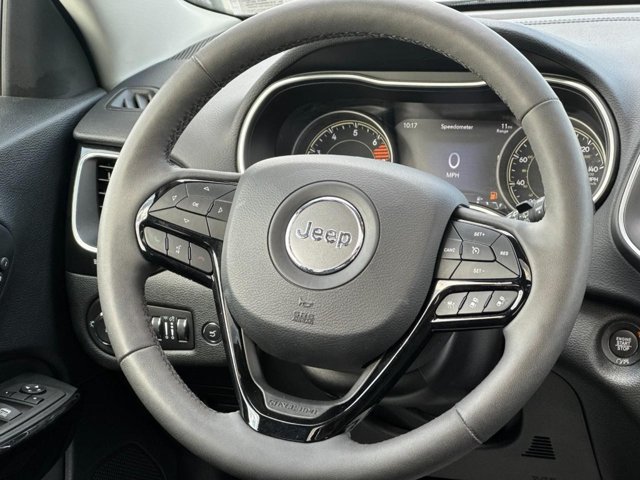 Used 2023 Jeep Cherokee Altitude Lux w/ Lux Elite Package AWD/4WD image 16