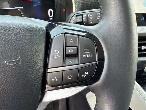 Used 2025 Ford Explorer Platinum w/ Ultimate Package AWD/4WD image 30