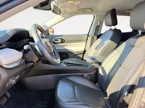 Used 2022 Jeep Compass Limited w/ Elite Group image 10