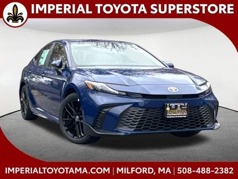 New 2026 Toyota Camry SE image 1