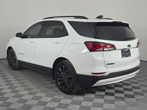 Used 2023 Chevrolet Equinox RS w/ RS Leather Package FWD image 5