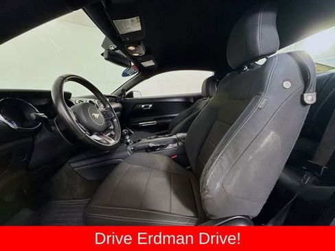 Used 2017 Ford Mustang Coupe RWD image 6