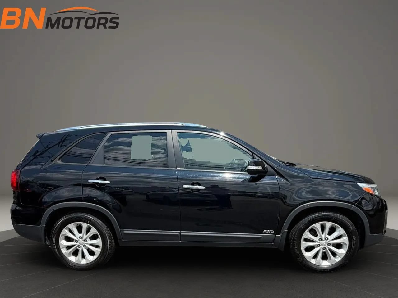 Used 2015 Kia Sorento EX w/ EX V6 Touring Package AWD/4WD image 4