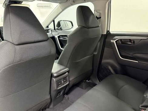 Certified 2022 Toyota RAV4 LE image 24