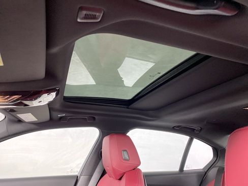 New 2026 BMW 530i xDrive w/ Premium Package image 10