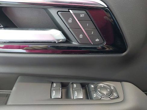 New 2026 Chevrolet Suburban High Country w/ Sun And Tow Package AWD/4WD image 25