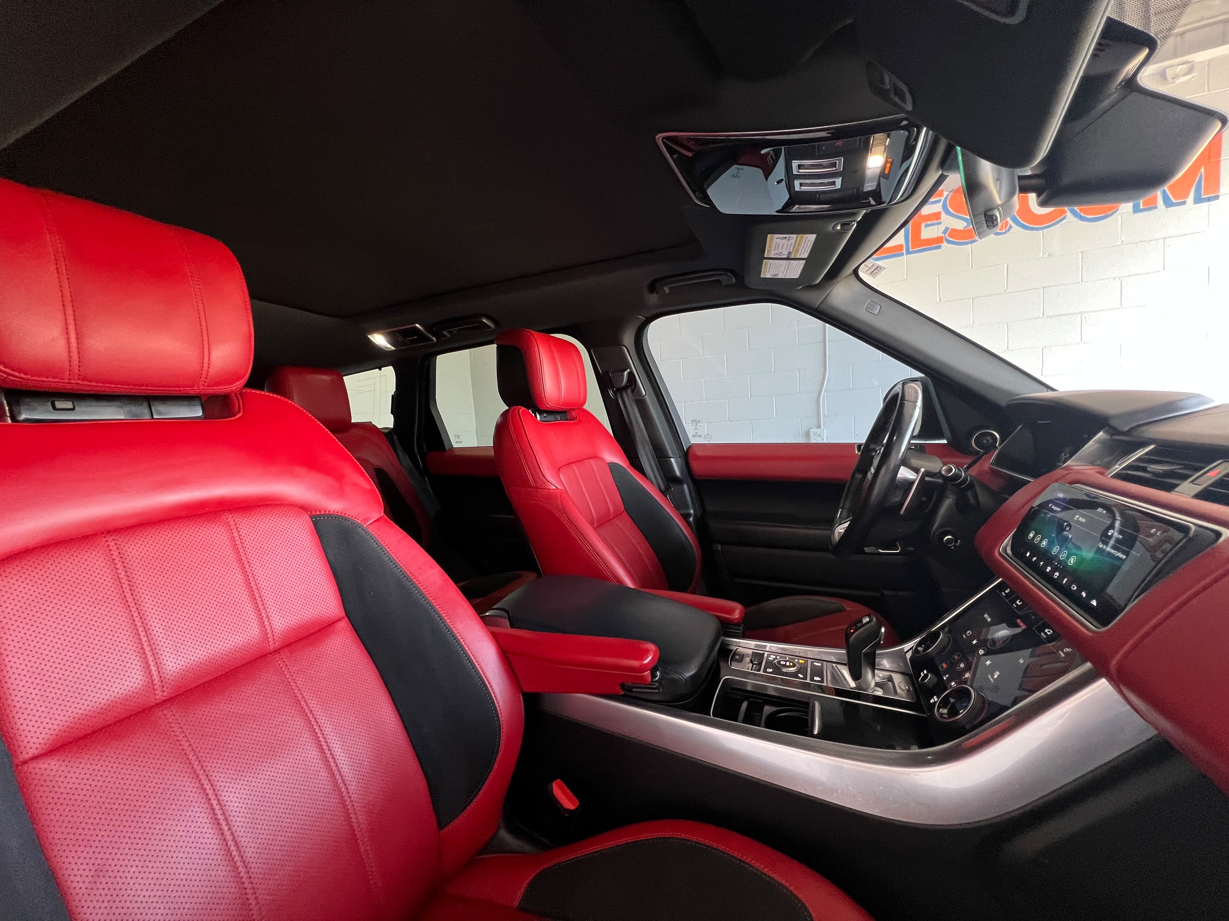 Used 2018 Land Rover Range Rover Sport Supercharged AWD/4WD image 14