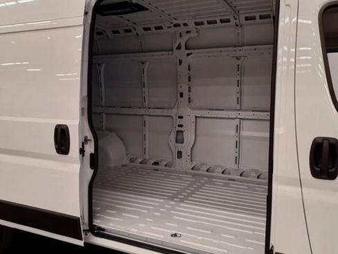 New 2025 RAM ProMaster 2500 w/ Convenience Group image 6